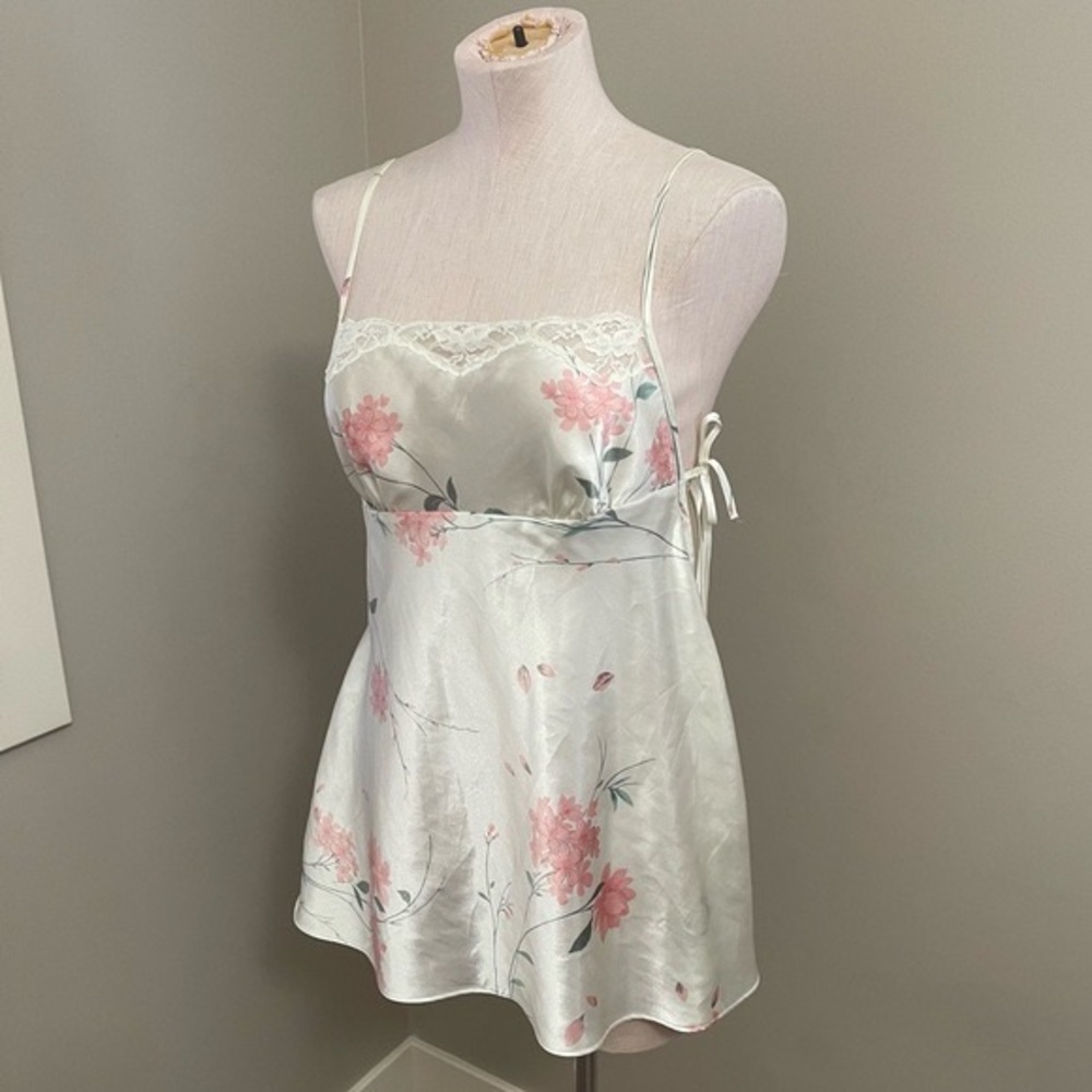 VINTAGE SLIP DRESS WARNER’S SLEEPWEAR Floral Satin Lace